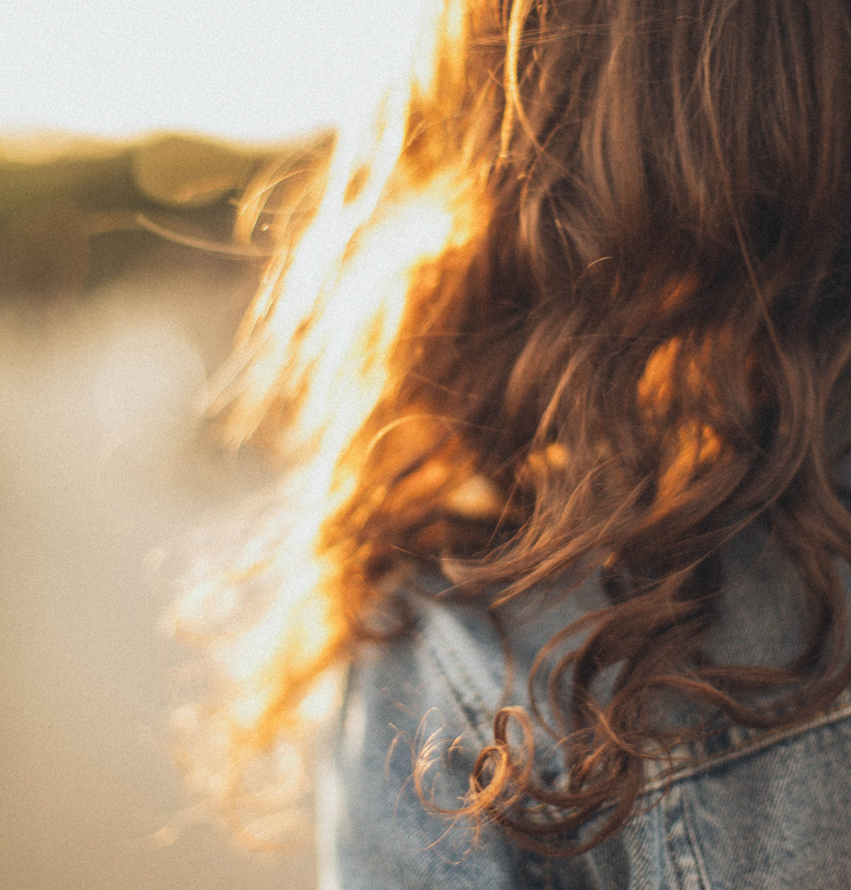 wavy hair woman 