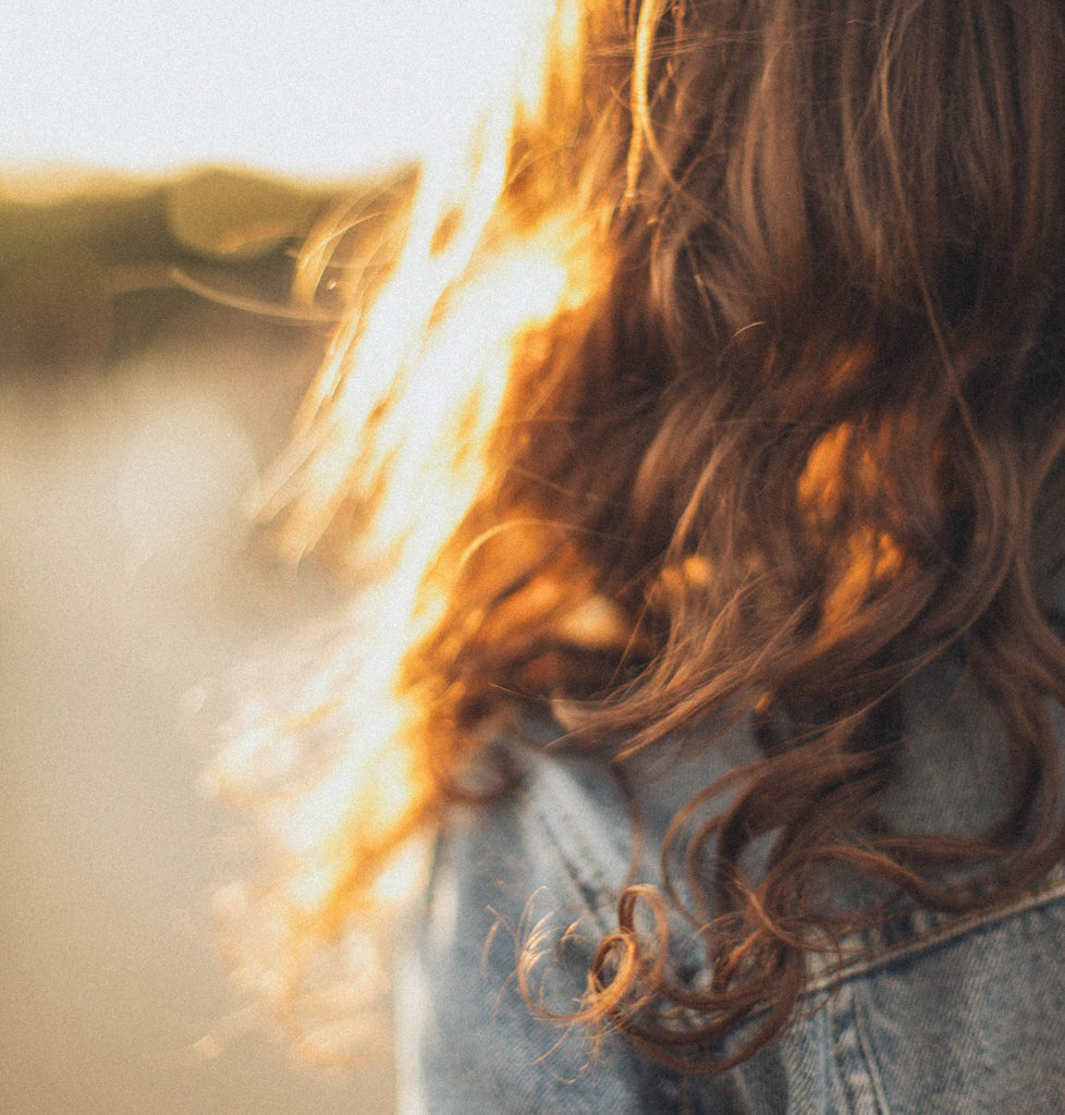 wavy hair woman 